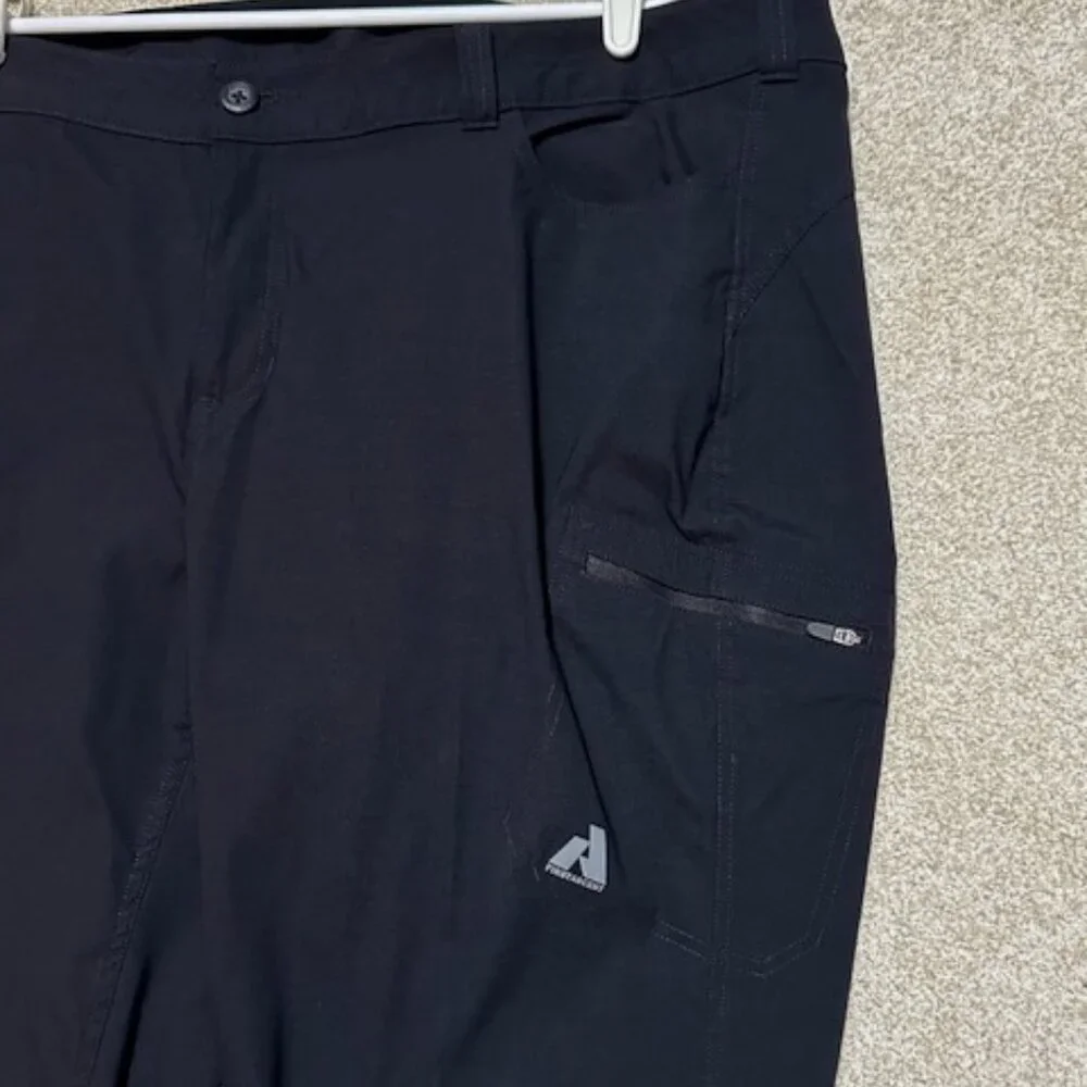 Eddie Bauer First Ascent Guide Pro Crop Capri Pants Black 22W - Picture 4 of 6